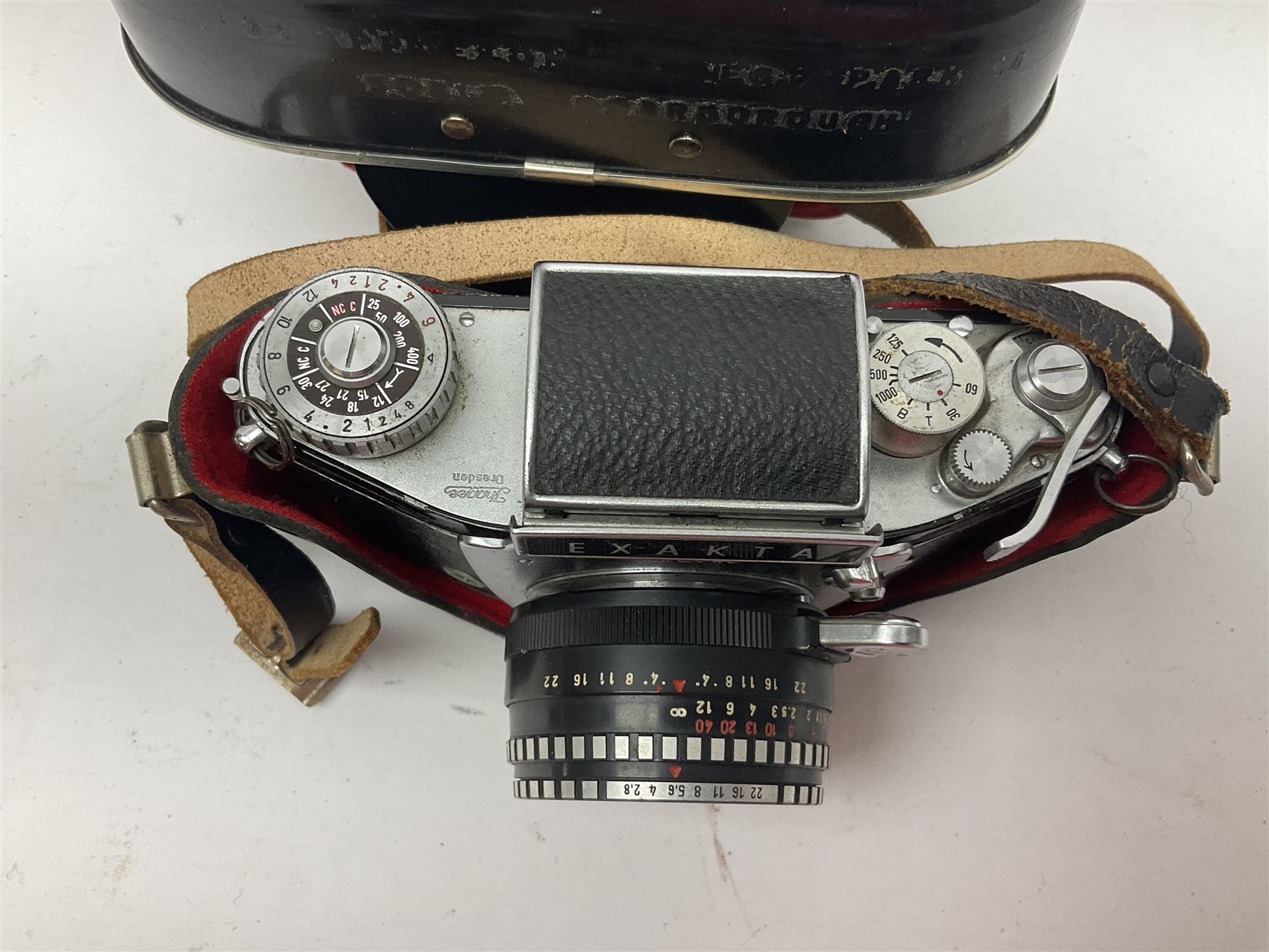 No2 folding autographic brownie, Exakta Varex IIb camera, brass three draw telescope, H.H. Son Ltd binoculars, Carl Zeiss Jena Jenoptem 7x50W binoculars etc