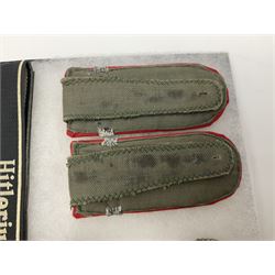WW2 German Don Cossack epaulettes; and quantity of German insignia including SA Sports Badge for war wounded, Hitler Youth badge, Young Cossacks badge, Wound badge, Hitler Youth cuff title etc; in glass topped display box.