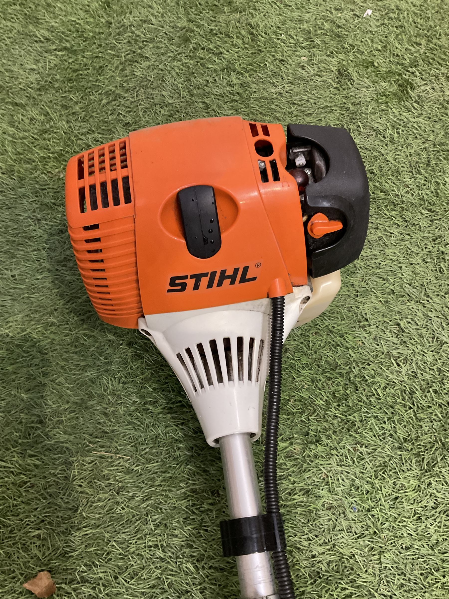 Stihl FS87 petrol strimmer - THIS LOT IS TO BE COLLECTED BY APPOINTMENT FROM DUGGLEBY STORAGE, GREAT HILL, EASTFIELD, SCARBOROUGH, YO11 3TX