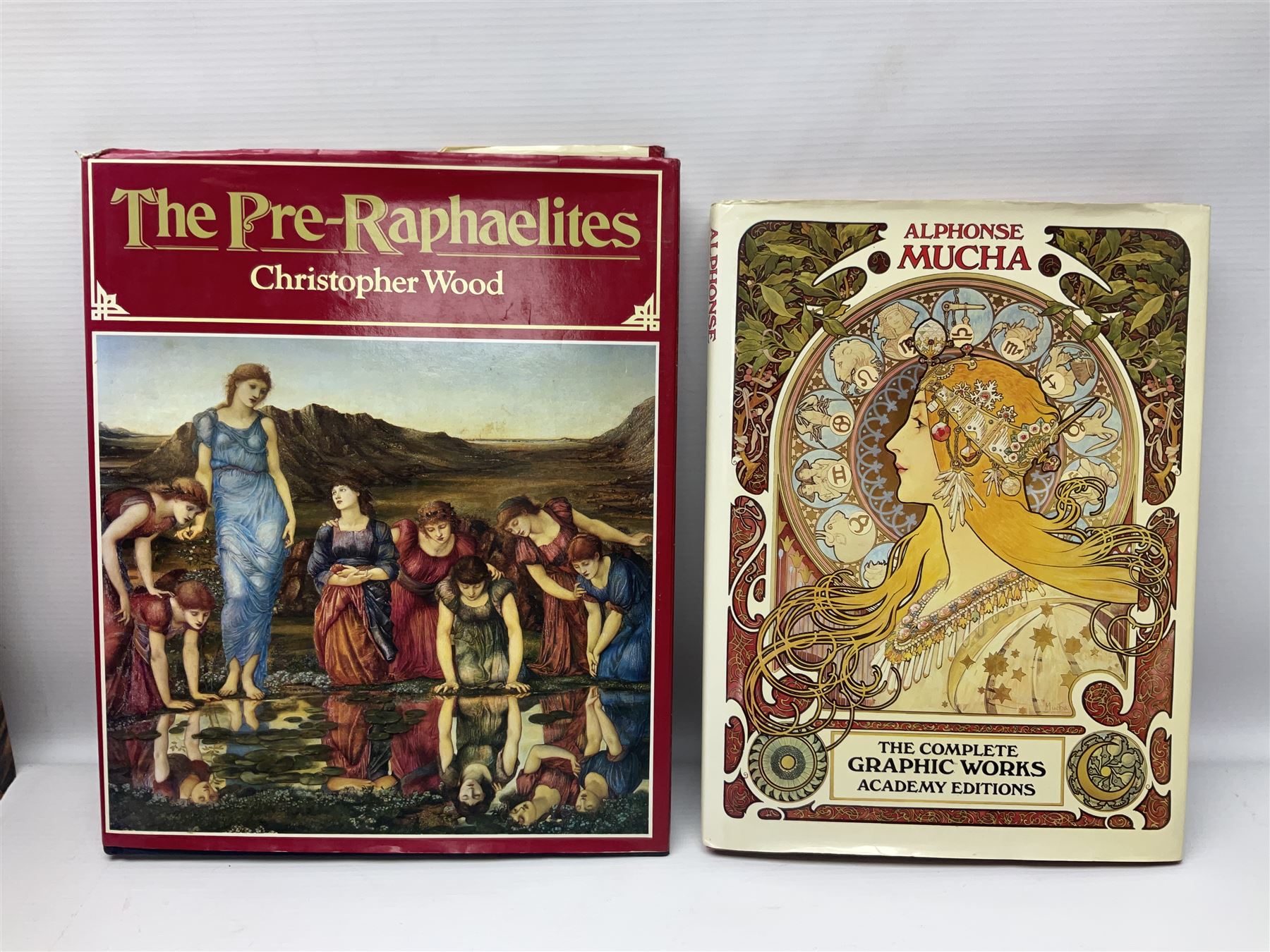 Collection of antiques reference books, mainly art, including The Pre-Raphaelites, Burne & Jones, Van Gough, The Art of Beatrix Potter, Faberge, Princely Treasures etc