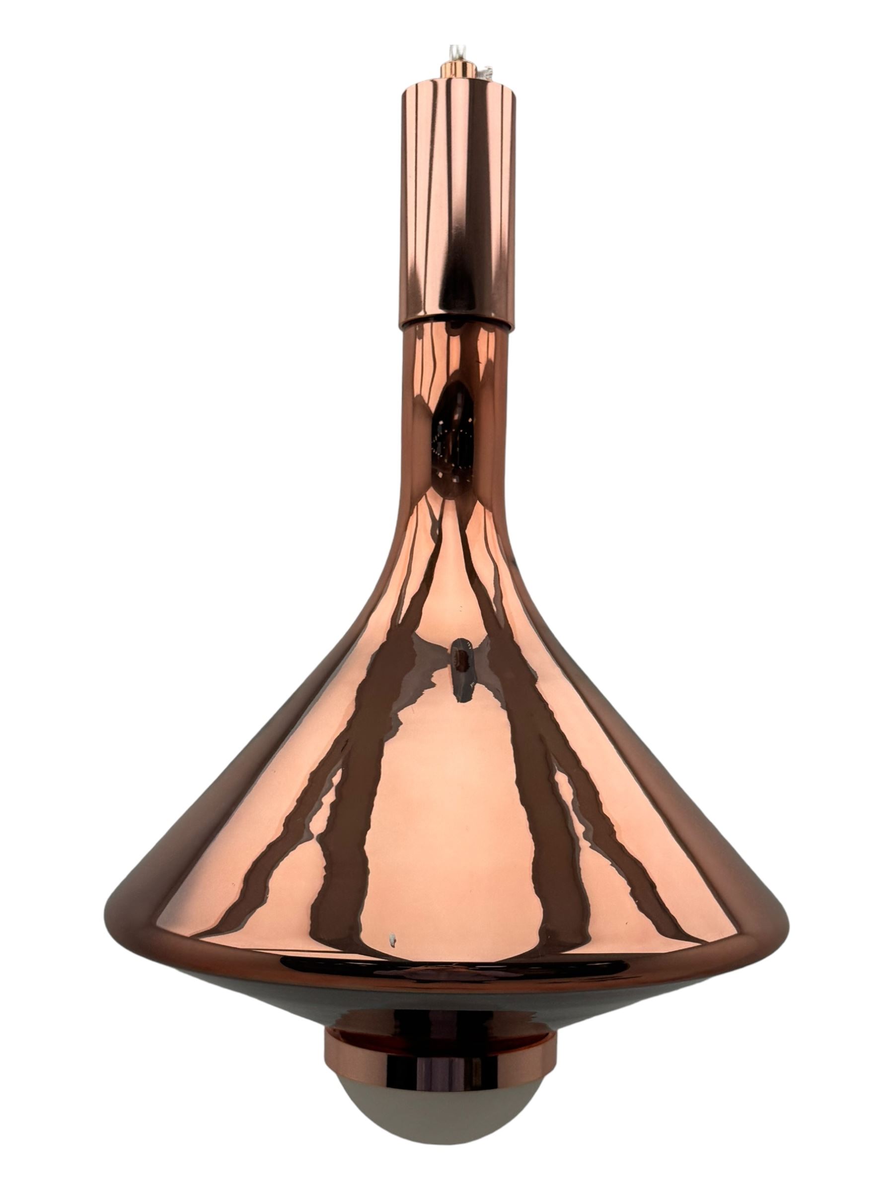 Collection of vintage and modern light fixtures, including copper pendant light, brass five-arm chandelier, hanging lantern and two small chandeliers with hanging faceted droplets (6)