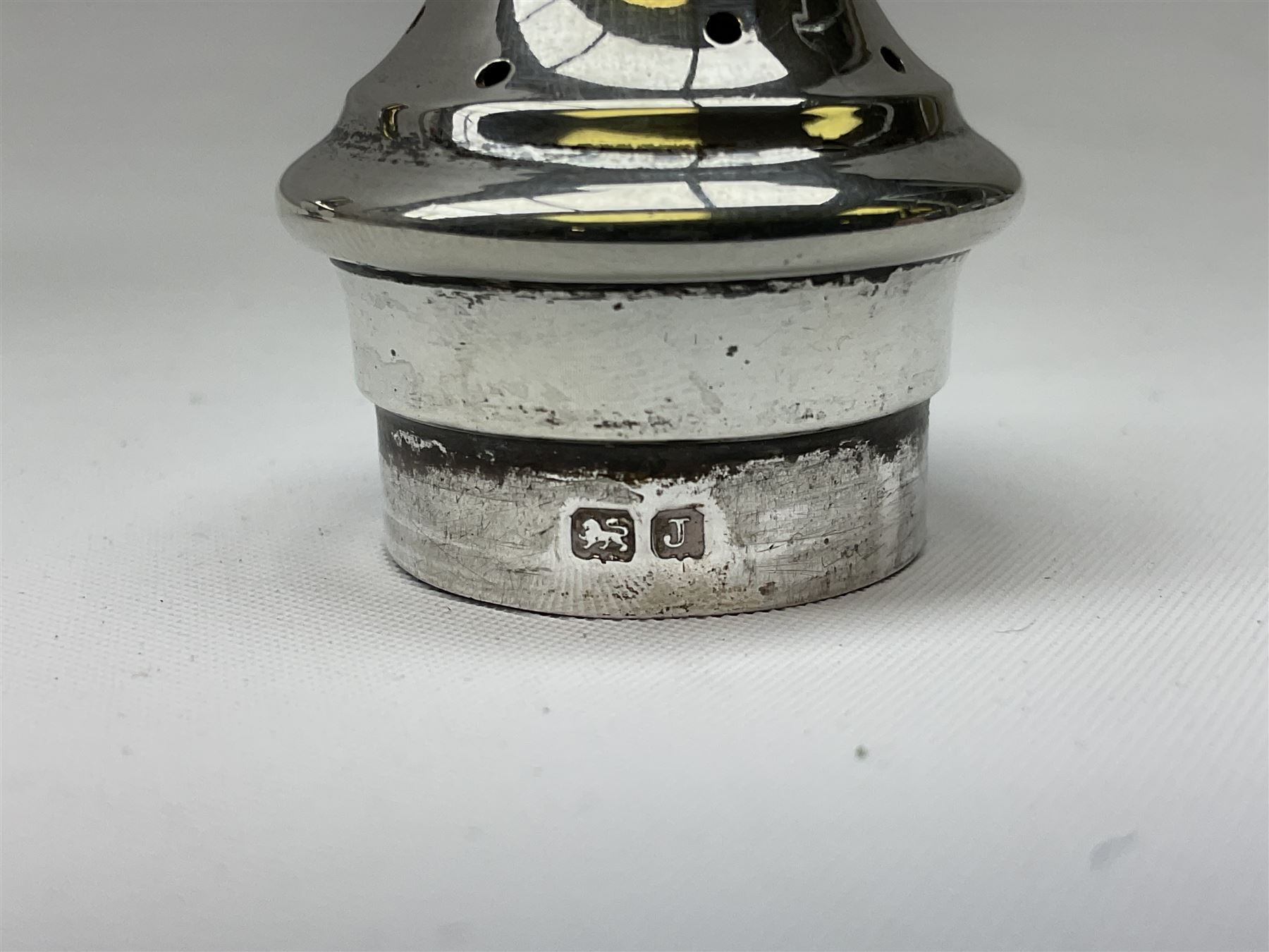 1930's silver pepper, hallmarked Birmingham 1933, H10cm, approximate weight 43 grams