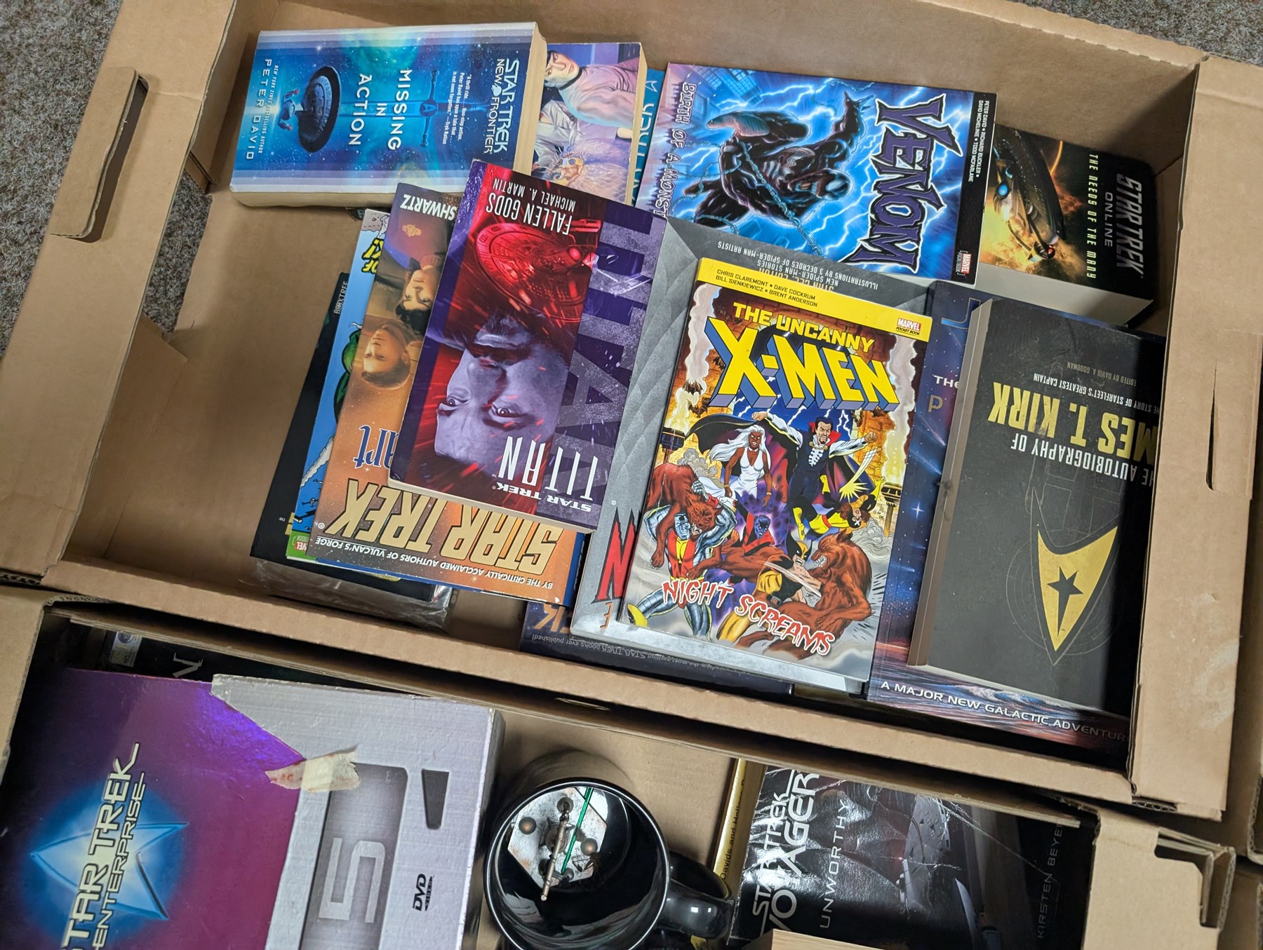 Collection of Sci-Fi related books, collectables and ephemera, including Star Wars, Buffy, Star Trek, Doctor Who and James Bond, together with other novels and non-fiction books, in six boxes