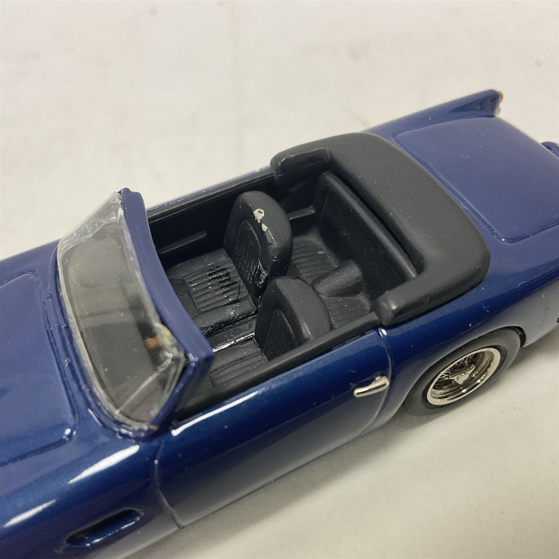 Illustra Models - 1:43 scale die-cast Aston Martin DB5 1066 Country Convertable, finished in metallic blue 