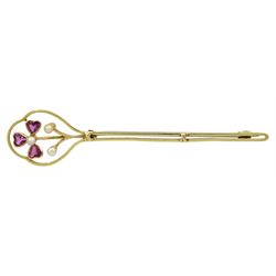 Edwardian gold pink/purple stone and pearl clover brooch, stamped 15ct, boxed 