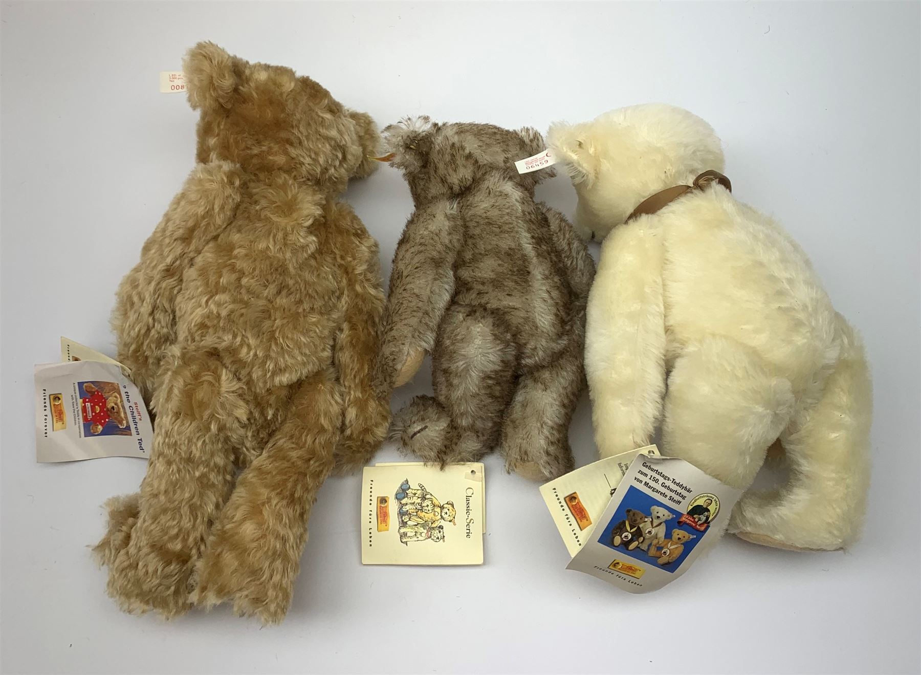 Three modern Steiff teddy bears - limited edition 'Save The Children' No.870/3000 H13