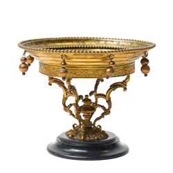 Italian Grand Tour pietra dura and ormolu tazza, the circular black stone top inlaid with a marble floral spray, within a beaded and foliate-cast ormolu rim hung with pendant spheres, on a scroll and acanthus-cast support and turned base, Florence, late 19th century, W15.5cm H12cm