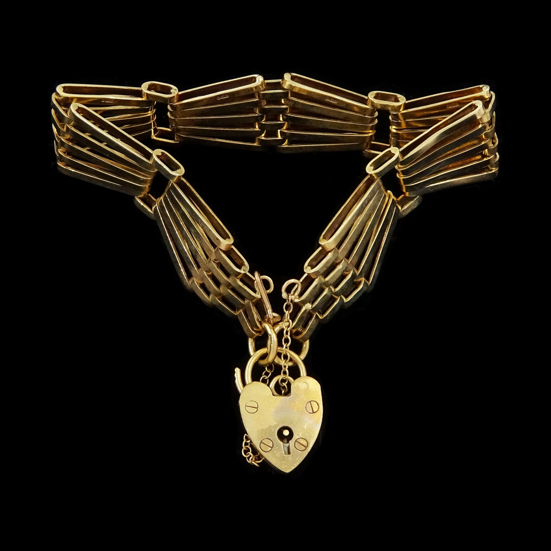 9ct gold fancy tapered five bar link bracelet, with heart locket clasp, Birmingham 1970
