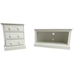 White painted corner television stand (W97cm, H50cm, D45cm); white painted three drawer chests (W51cm, H61cm, D30cm) (2)