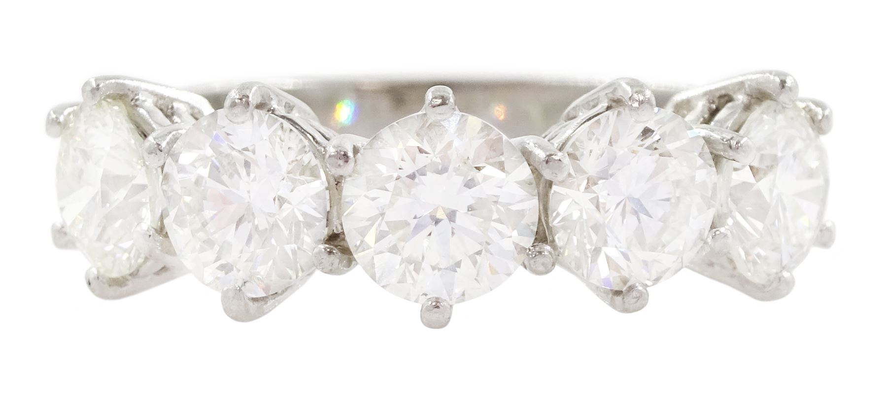 Platinum five stone round brilliant cut diamond ring, Sheffield 2007, total diamond weight approx 3.10 carat
