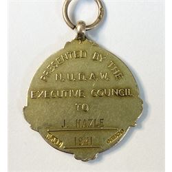 9ct gold enamel fob medallion, with personal inscription to reverse, Birmingham 1940 
