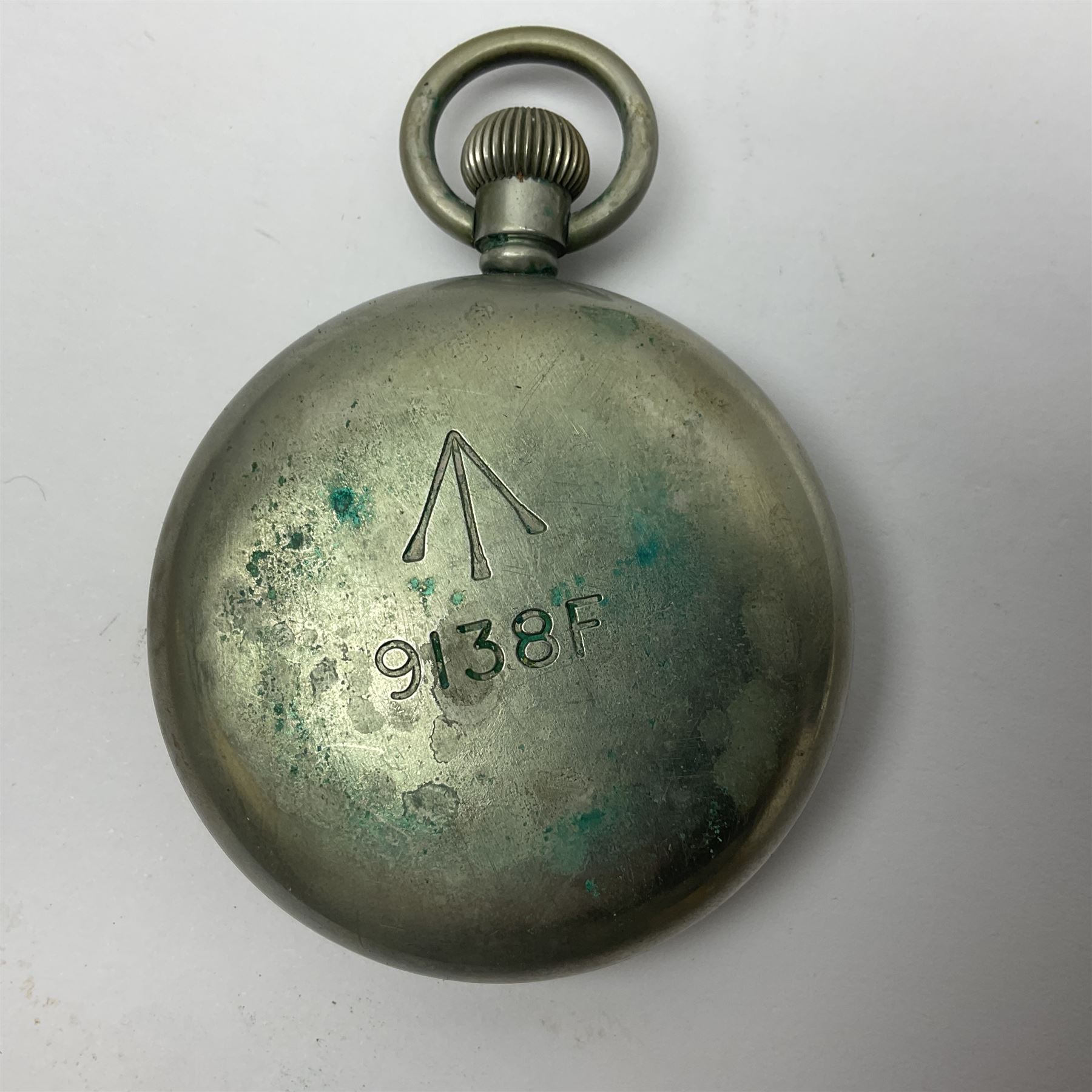 Early 20th century British Army officer's campaign clock in the form of a key-less wind nickel cased pocket watch with white dial, Roman numerals and subsidiary seconds dial, inscribed H. Williamson Ltd. London 9138F, the back with broad arrow and 9138F; in leather travelling case with dial aperture and brass easel support H14cm