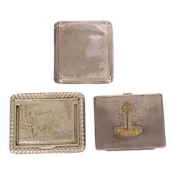WWI and WWII cigarette cases, including German Gott mit uns example, 1st Lincs regt, R.M.S Calgaric etc 