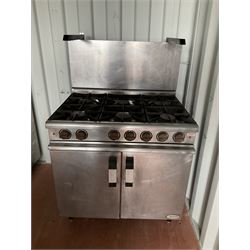  Moorwoood Vulcan Gas, six burner range oven - THIS LOT IS TO BE COLLECTED BY APPOINTMENT FROM DUGGLEBY STORAGE, GREAT HILL, EASTFIELD, SCARBOROUGH, YO11 3TX