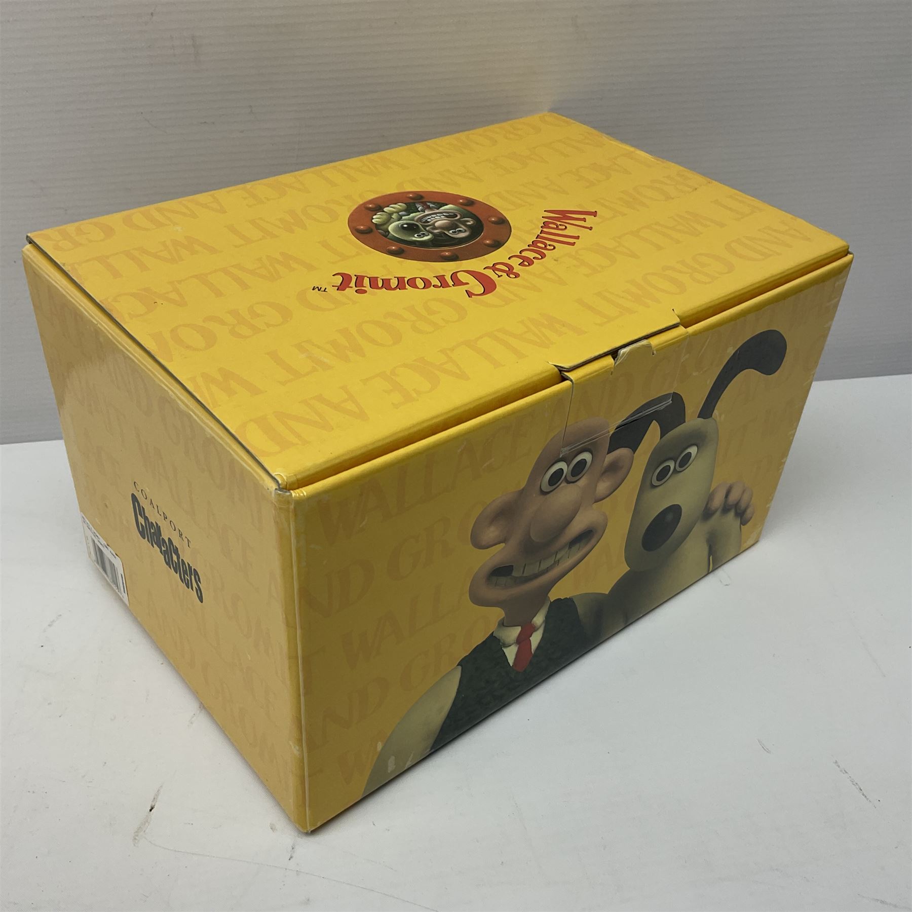 Six Coalport Characters Wallace and Gromit figures, comprising Ready for Takeoff, Woolshop Encounter, Do Something Gromit, Shaun's New Coat, More Cheese Gromit and Happy Birthday Gromit, two with original boxes 