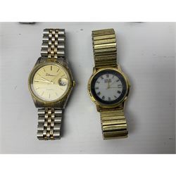 Collection of gentlemans quarts and automatic wristwatches, including Seiko Kinetic, Lorus, Limit and Citizen Eco Drive