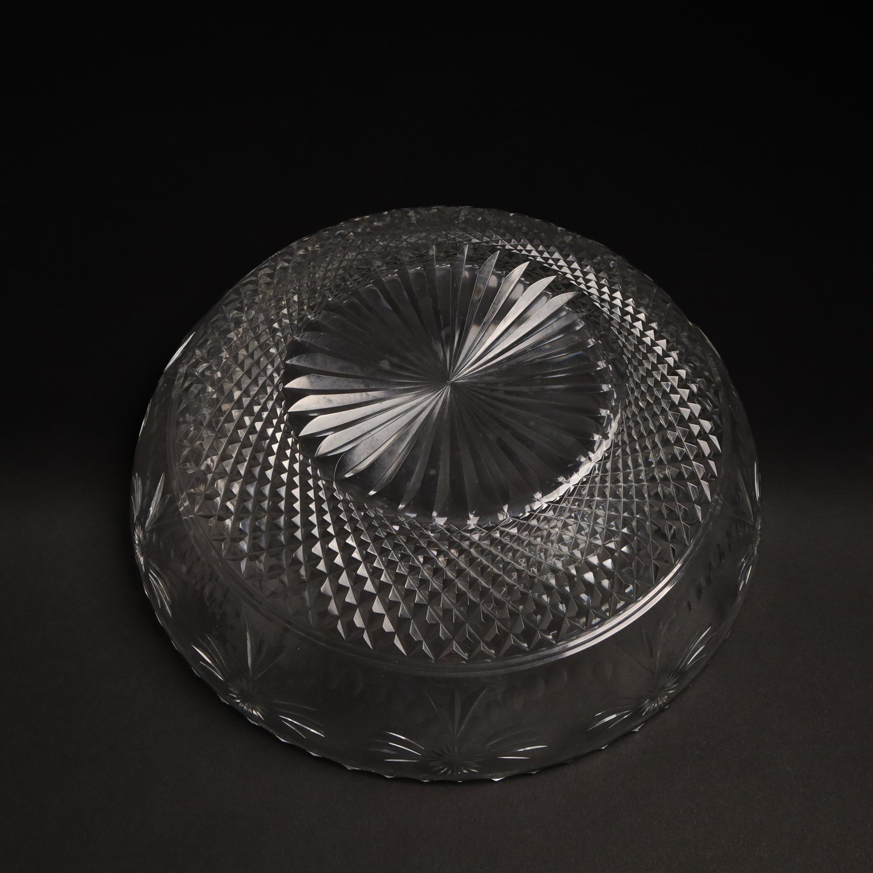 Stuart crystal Beaconsfield pattern fruit bowl D30cm