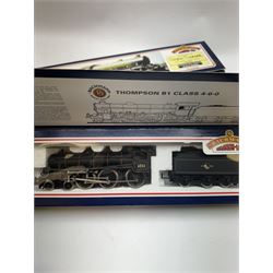 Four Bachmann Branch Line ‘00’ gauge locomotives, comprising three Thompson B1 Class 4-6-0 examples, 31701A no. 61399 in BR lined black livery with late emblem, 31702 no. 61354 in BR black livery, 31702A no. 61132 in BR lined black livery with late crest and a BR Standard Class 4 4-6-0 Double Chimney no. 75023 in green livery, all boxed 
