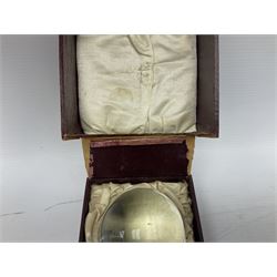 Victorian crystal ball, in a fitted case, D8cm