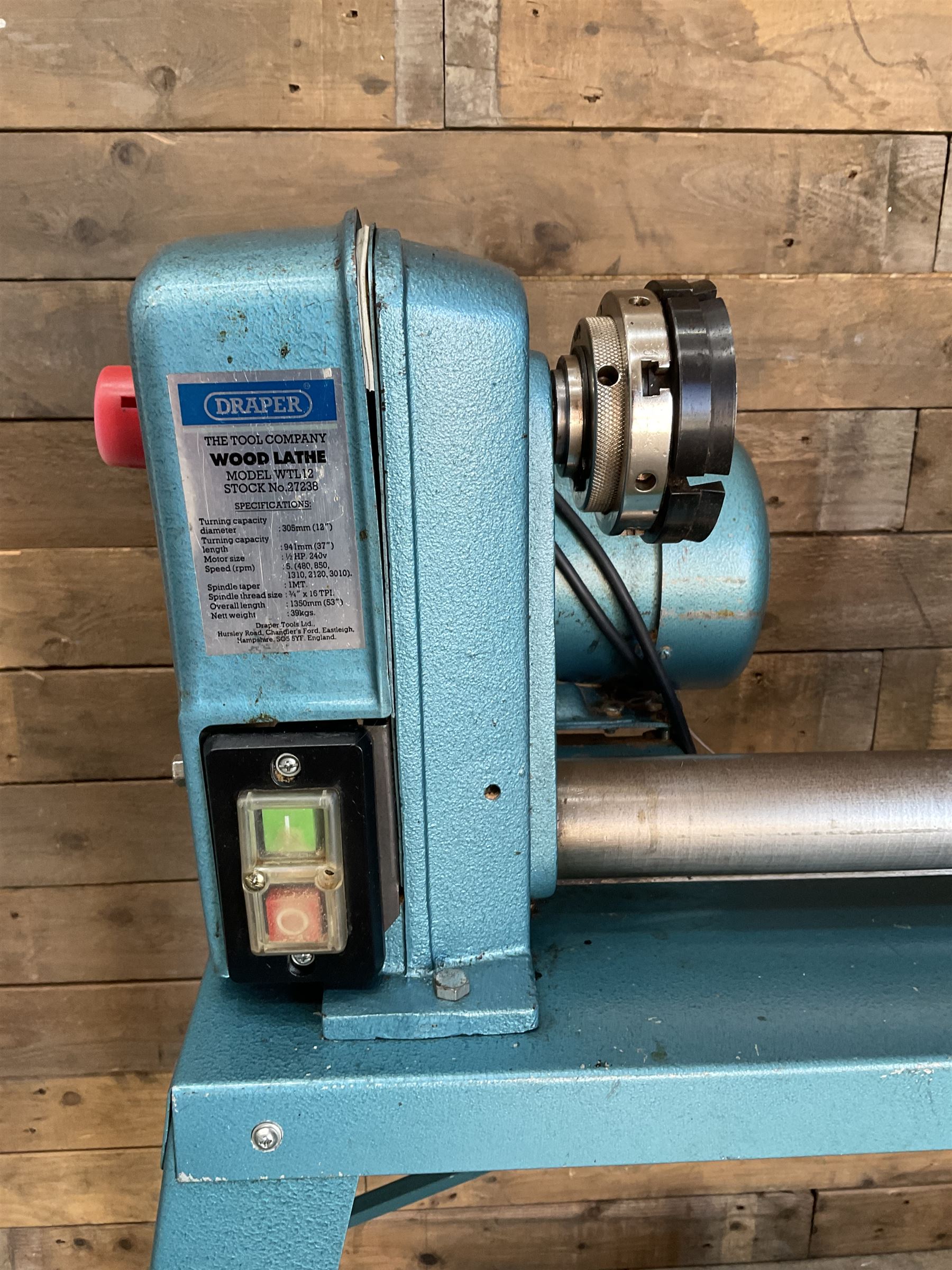 Draper WTL12 wood lathe and a collection of turning chisels 