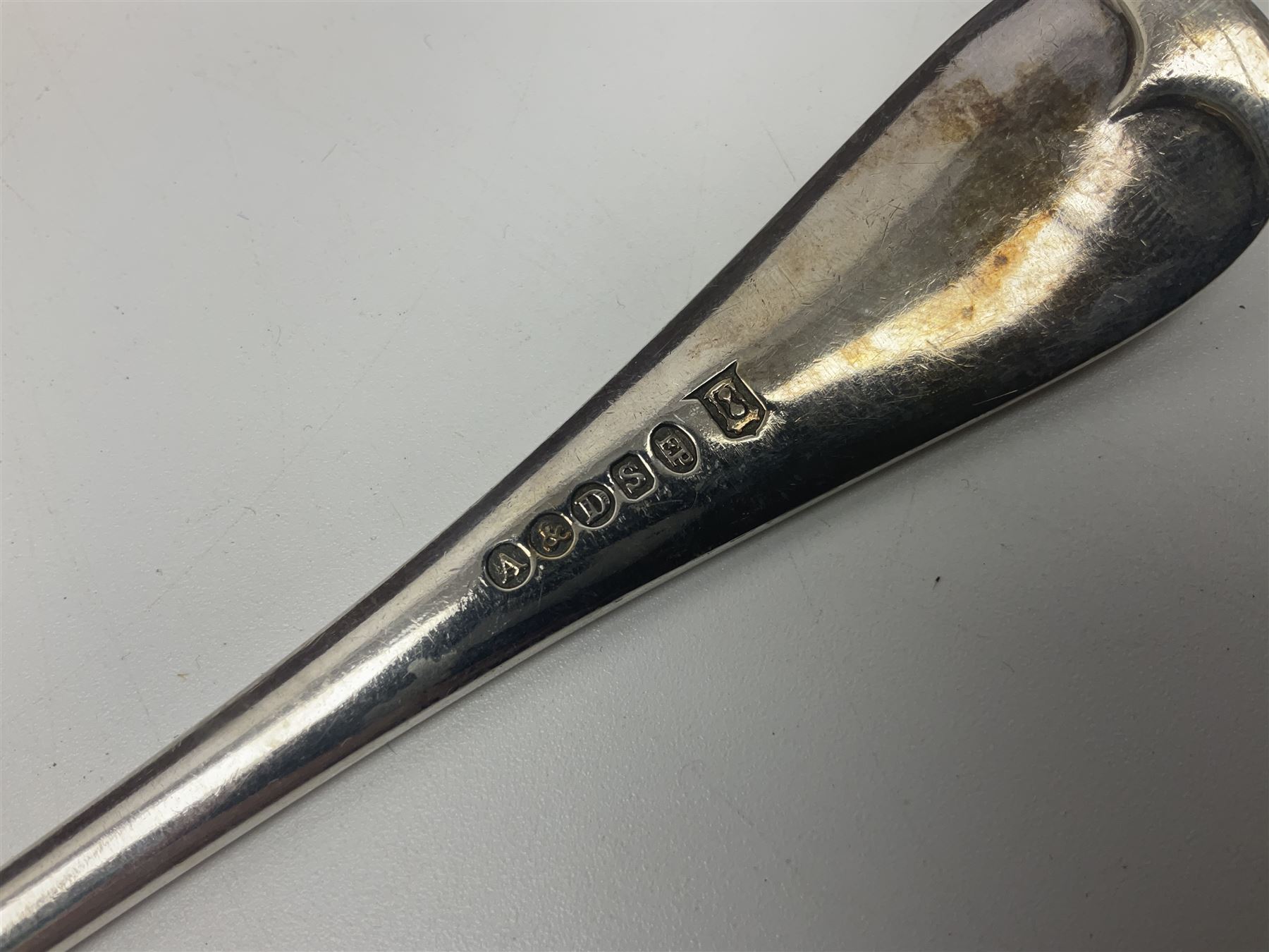 Canteen of cutlery by George Davis, Halifax, with silver ferrules 