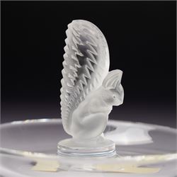 Lalique glass squirrel pin dish, the perched squirrel on a central column, marked Lalique, France, D10cm 