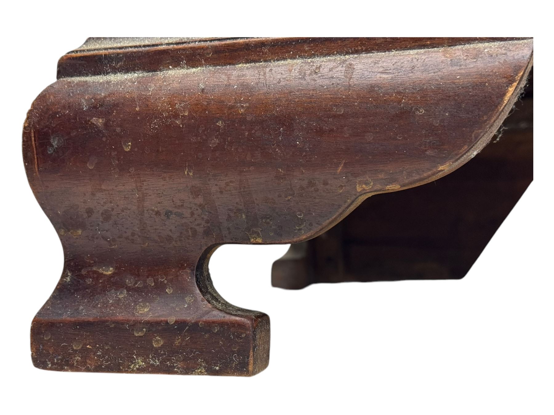 Georgian design mahogany chest, fitted with six drawers, on ogee bracket feet