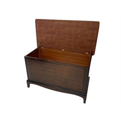 Stag - Minstrel range mahogany three drawer chest, pair of matching bedside stands and blanket box
