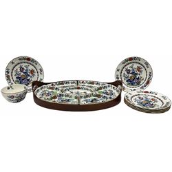 Booths Hors d'Oeuvres or supper set decorated in the Pompadour pattern, comprising seven dishes upon wooden tray L42.5cm, together with a bowl, D11.5cm, and six side plates, D19cm. 