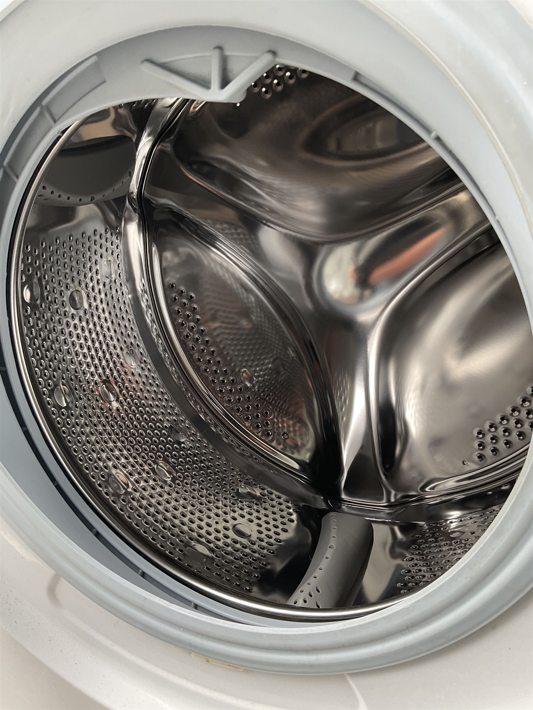 Hoover 7kg 1400rpm slimline washing machine  - THIS LOT IS TO BE COLLECTED BY APPOINTMENT FROM DUGGLEBY STORAGE, GREAT HILL, EASTFIELD, SCARBOROUGH, YO11 3TX