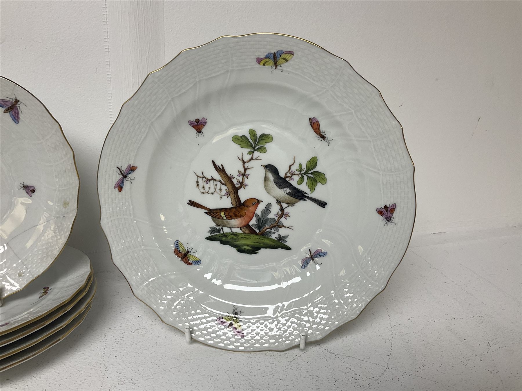 Herend of Hungary Rothschild bird pattern, part tea service, comprising two large teacups and saucers, two teacups and three saucers, milk jug, sugar bowl, five dessert plates and two side plates (18)