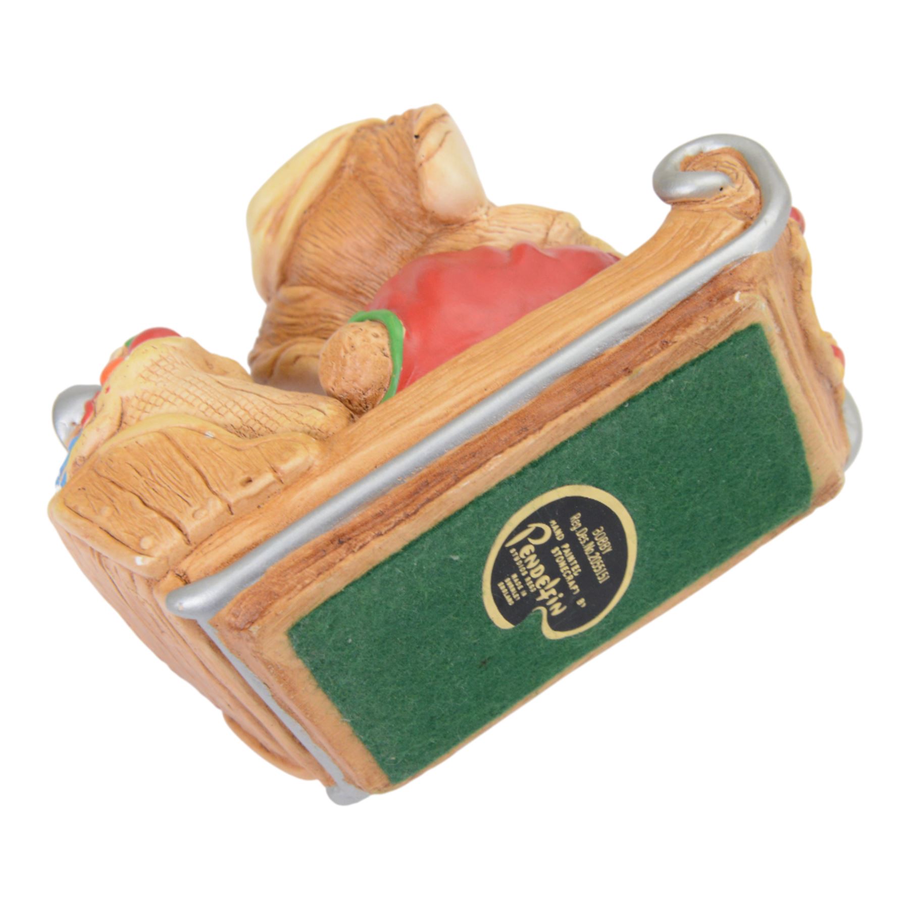 Pendelfin figures and display stands, including The Nursery and Wishing Well displays, together with Lilliput lanes 