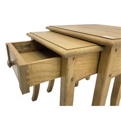 Windsor by Mark Devany oak nest of two tables, with drawer