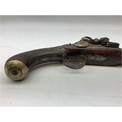 Early 19th century flintlock pistol by George Wallis Hull, the 16cm barrel with ram rod under, chequered walnut stock with sunburst engraved German silver butt cap and horn fore-ends, engraved steel furniture with pineapple finial, gold poincon for Hull to top of barrel and for Wallis to lock plate 30cm overall
