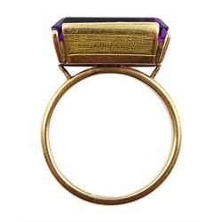 9ct gold single stone rectangular amethyst ring, hallmarked