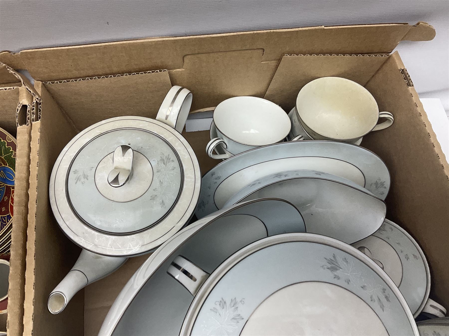 Japanese tea wares, Noritake  tea and dinner wares, cigarette cards, pewter tankard and two glasses in two boxes