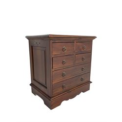 The Kingswood Collection - mahogany chest, moulded rectangular top over four short and two long drawers, shaped plinth base