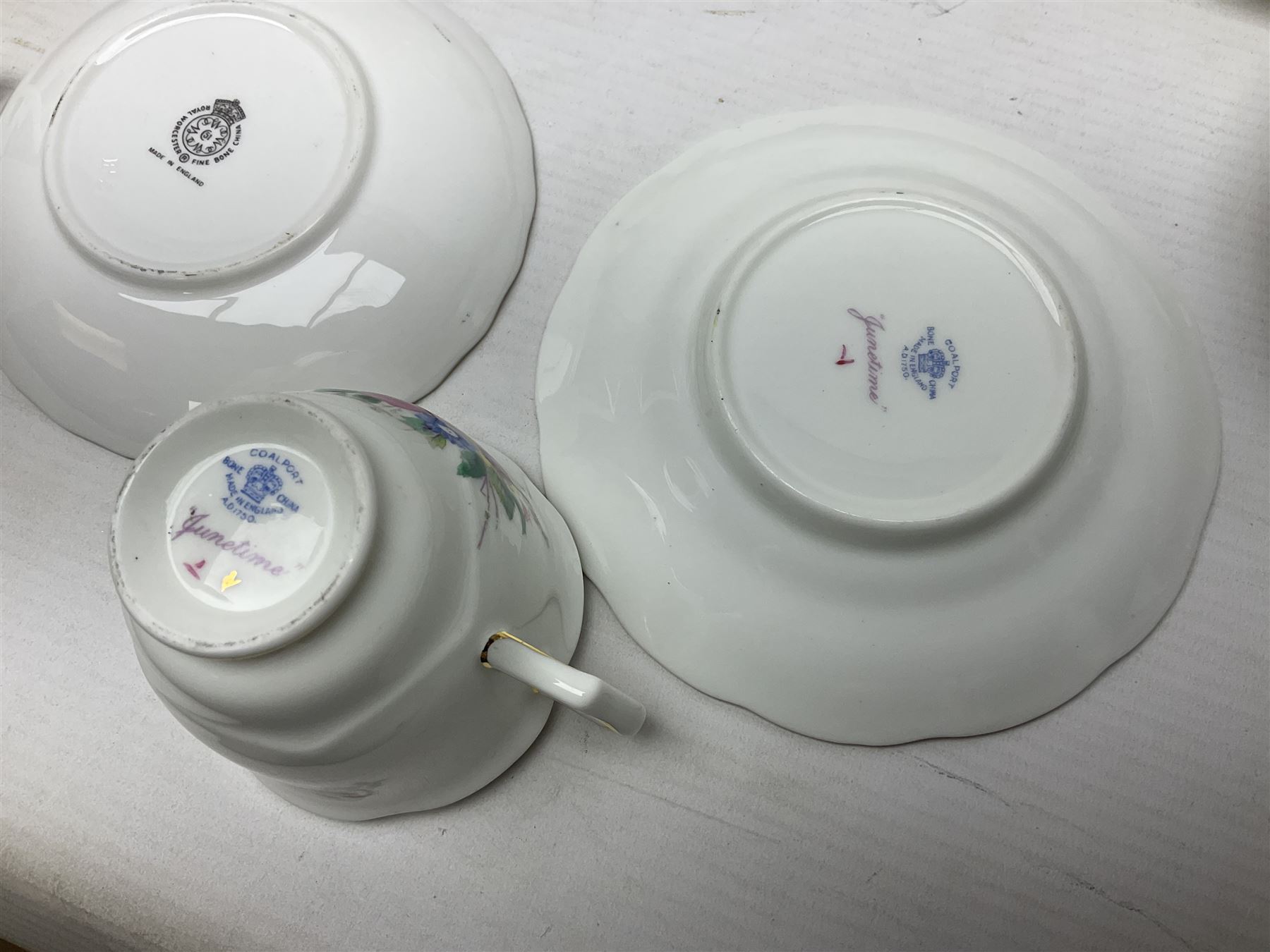 Royal Worcester Roanoke pattern coffee service, including coffee pot, coffee cans and saucers, milk and sugar bowl, together with Coalport Junetime pattern teacups and saucers
