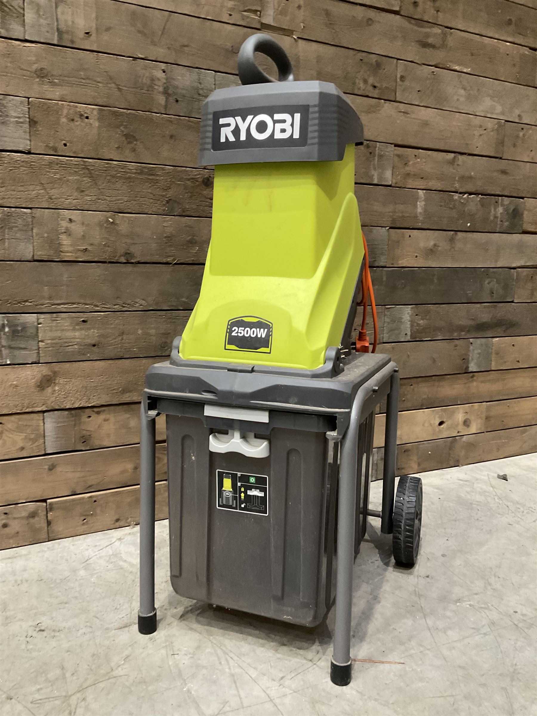 Ryobi RSH2545B 2500W electric garden impact shredder