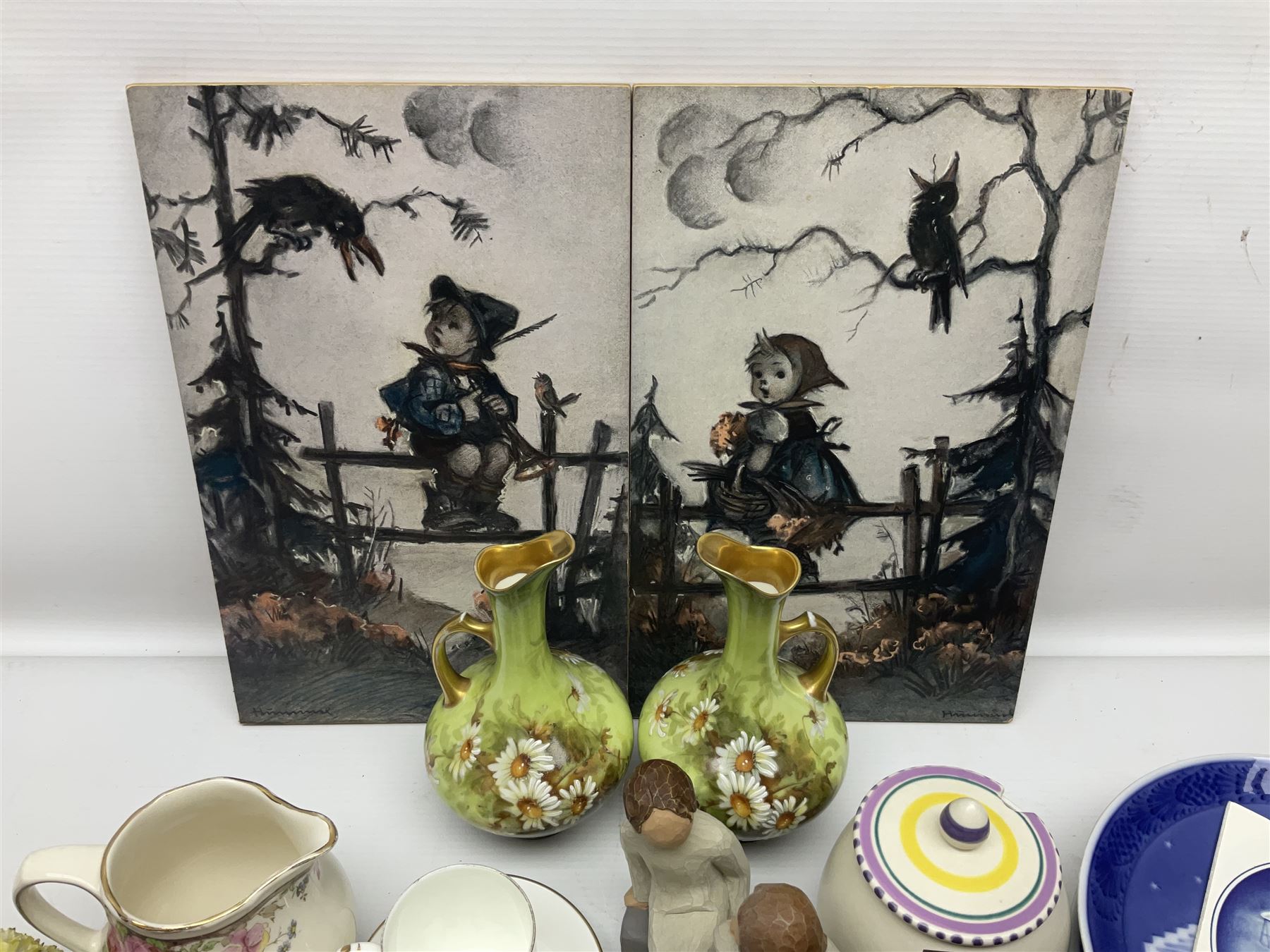 Copeland Spode Italian pattern dish, together with five hummel figures, Royal Worcester trinket dish and other ceramics 