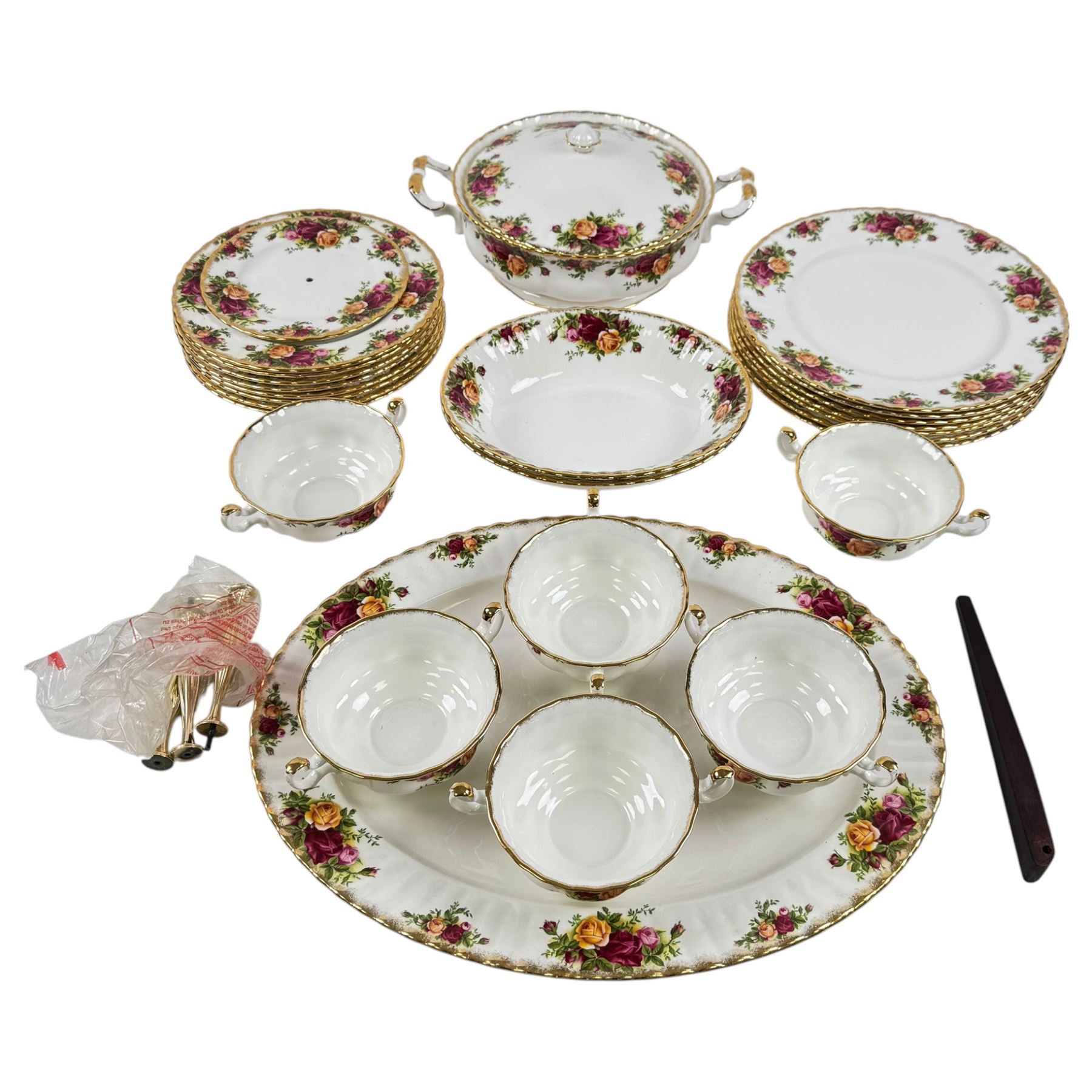 Collection of Royal Albert Old Country Rose ceramics, to include large serving platter, teacups, cake stand and dinner plates