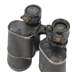Pair of WWII BMK military binoculars, Dienstglas 7x50, serial number 152655