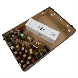 Collection of miniature whisky, including Glendronach 12 year old highland scotch whisky, ...
