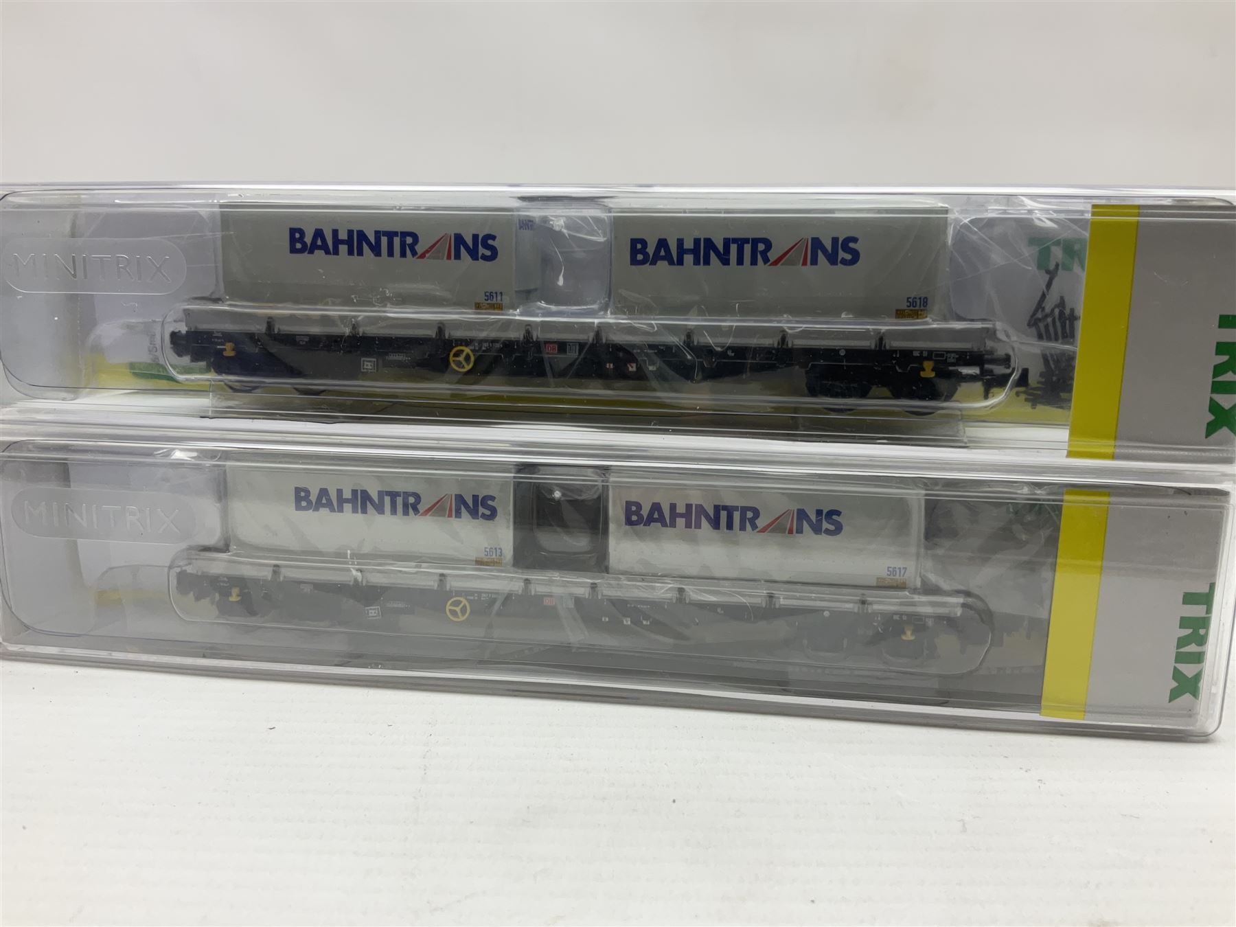 Trix Minitrix 'N' gauge - four goods wagons - Nos. two 13575, two 15518, 15254-10, 15254-19, 15645-10, 15645-12, two 15271-14, two 15271-15, 15271-16 and 15271-18; all boxed; and two unboxed in associated box (16)