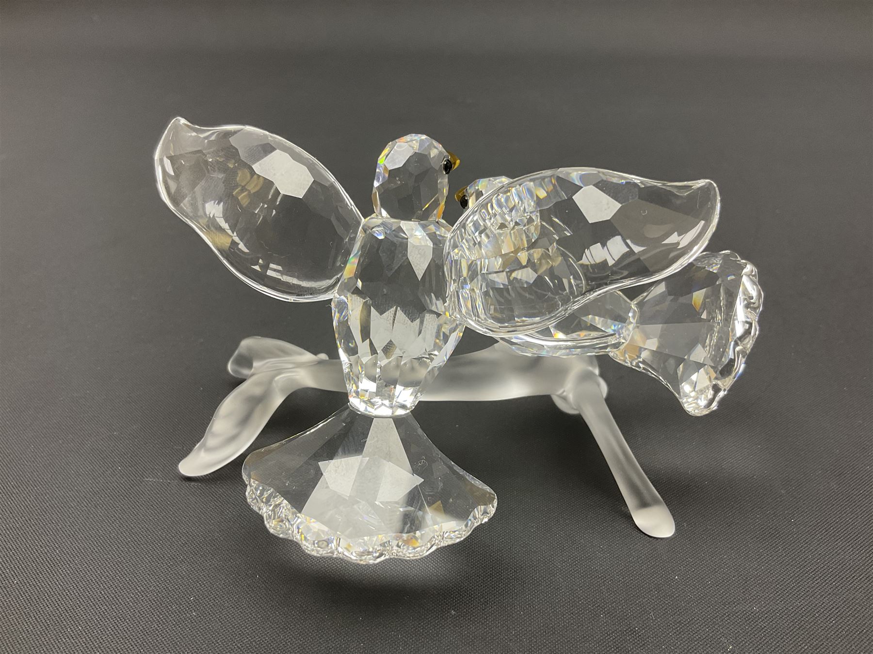 Fourteen Swarovski Crystal bird figures, to include toucan, mandarin duck, swans, parrot, cranes etc 