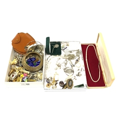 9ct gold jewellery oddments, silver rectangular link bracelet and matching bracelet, silve ingot, cultured pearl necklace with silver clasp, silver ingot silver mounted mirror, other silver jewellery and a collection of costume jewellery