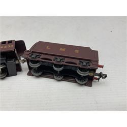 Hornby Dublo - 3-rail - EDL2 Duchess Class 4-6-2 locomotive 'Duchess of Atholl' No.6231 in LMS maroon; Class A4 4-6-2 locomotive 'Silver King' No.60016 in BR green with associated tender; and re-named Class A4 4-6-2 locomotive 'Lord Faringdon' No.60034 in matt green and BR gloss green tender; each in modern collector's plain blue box (3)