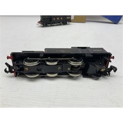 Hornby Dublo - 3-rail - Class N2 0-6-2 locomotive No.9596 in LNER green; and Class N2  0-6-2 tank locomotive No.6917 in LMS black with serif letters; together with a 2-rail Class N2 0-6-2 tank locomotive No.69550; each in unassociated box (3)