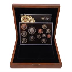 The Royal Mint United Kingdom 2009 executive proof twelve coin set, including Kew Gardens fifty pence, cased with certificate