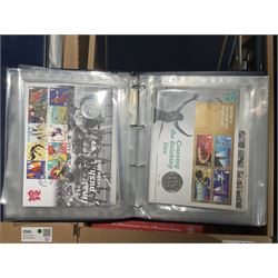 Approximately one hundred and fifteen Royal Mint coin covers, in two ring binder folders and loose, together with approximately 53 grams of Great British pre-1920 and approximately 68 grams of Great British pre-1947 silver threepence coins, and a small quantity of further pre-decimal coins